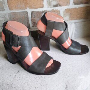 BOEMOS (37) 6.5-7 US)  iTALIAN Gray Leather Strappy 4" Block Heel Sandals